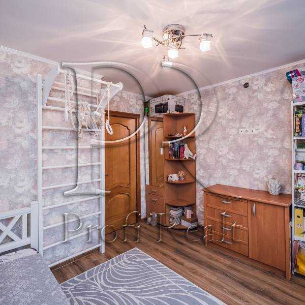 Продаж 3-кімнатної квартири 68 м², Шевельова Юрія вулиця, 49/20