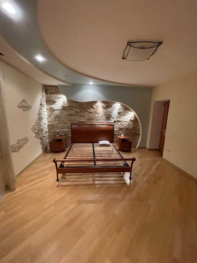 Аренда 3-комнатной квартиры 127 м², Героев Сталинграда просп., 12Д
