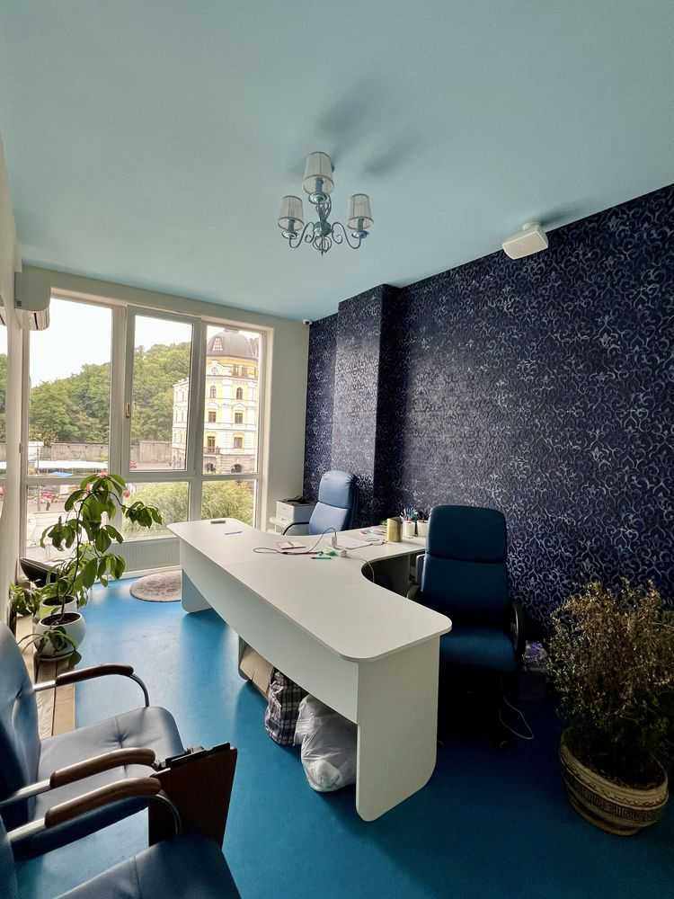 Оренда офісу 129.8 м², Нижній Вал вул., 15