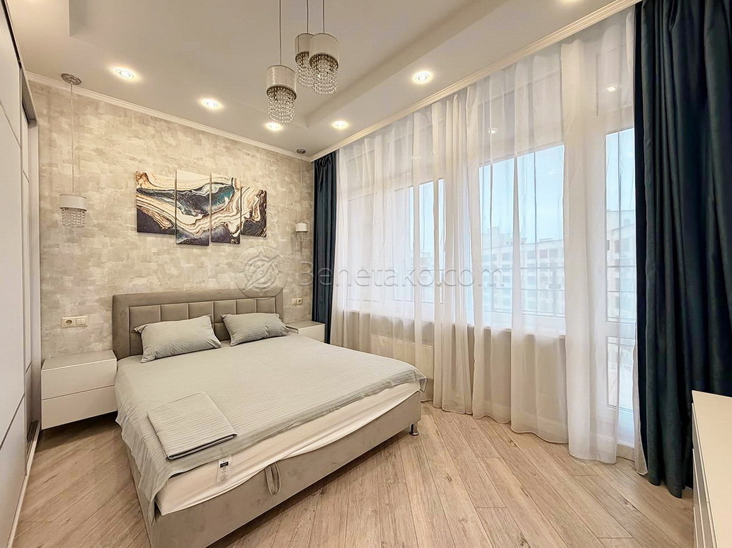 Оренда 3-кімнатної квартири 90 м², Каманіна вул., 16А/5