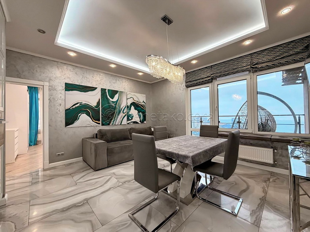 Оренда 3-кімнатної квартири 90 м², Каманіна вул., 16А/5