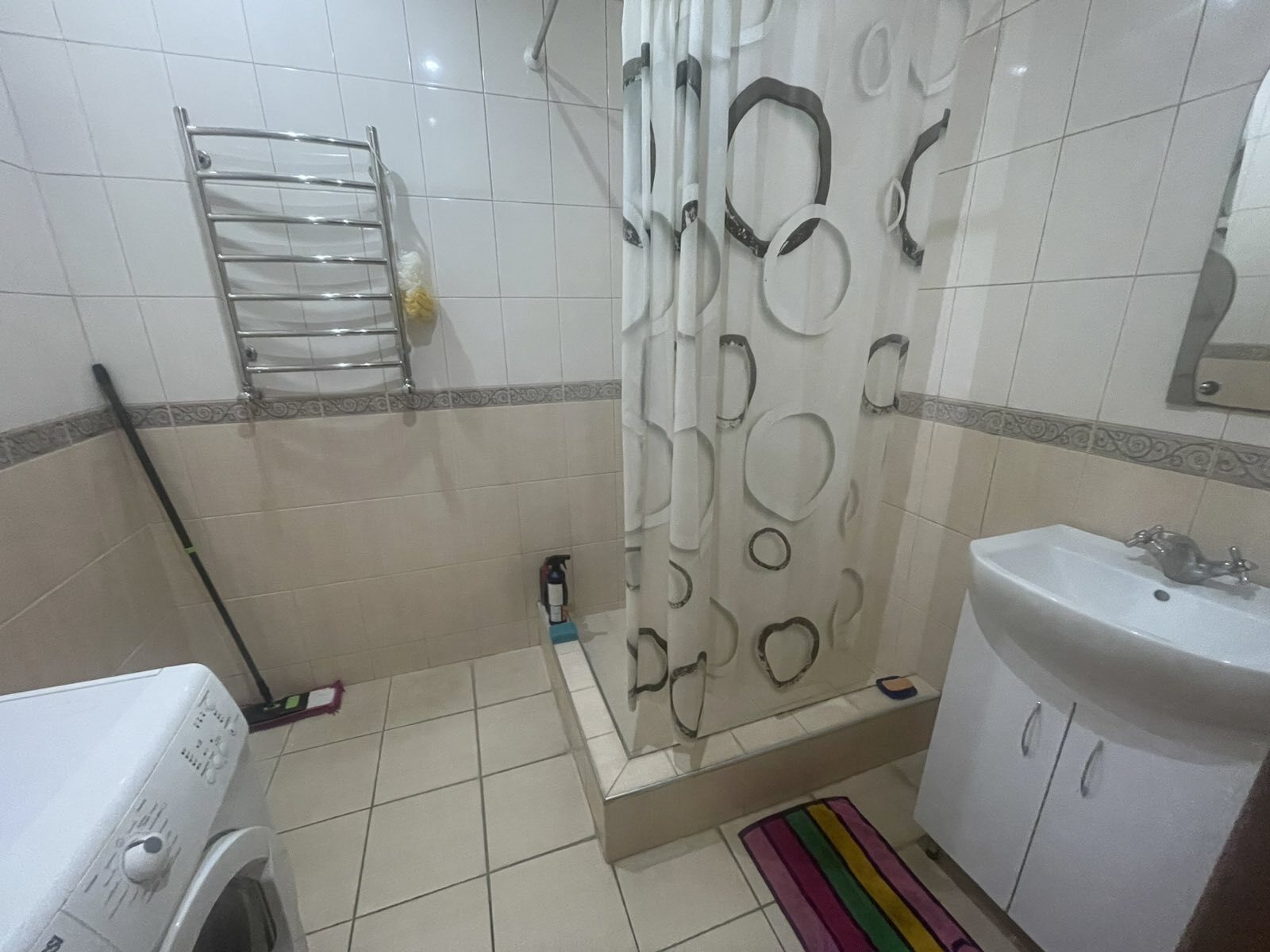 Продажа 2-уровневой квартиры 114 м², Строителей ул., 1