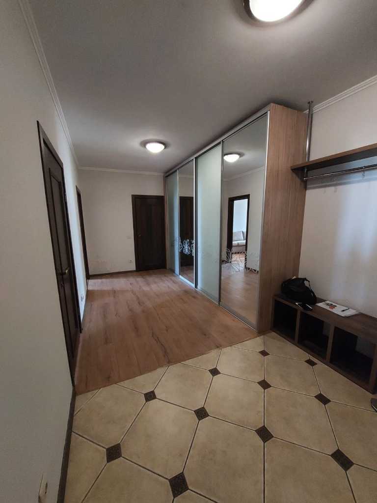 Аренда 2-комнатной квартиры 85 м², Михаила Максимовича ул., 3Г