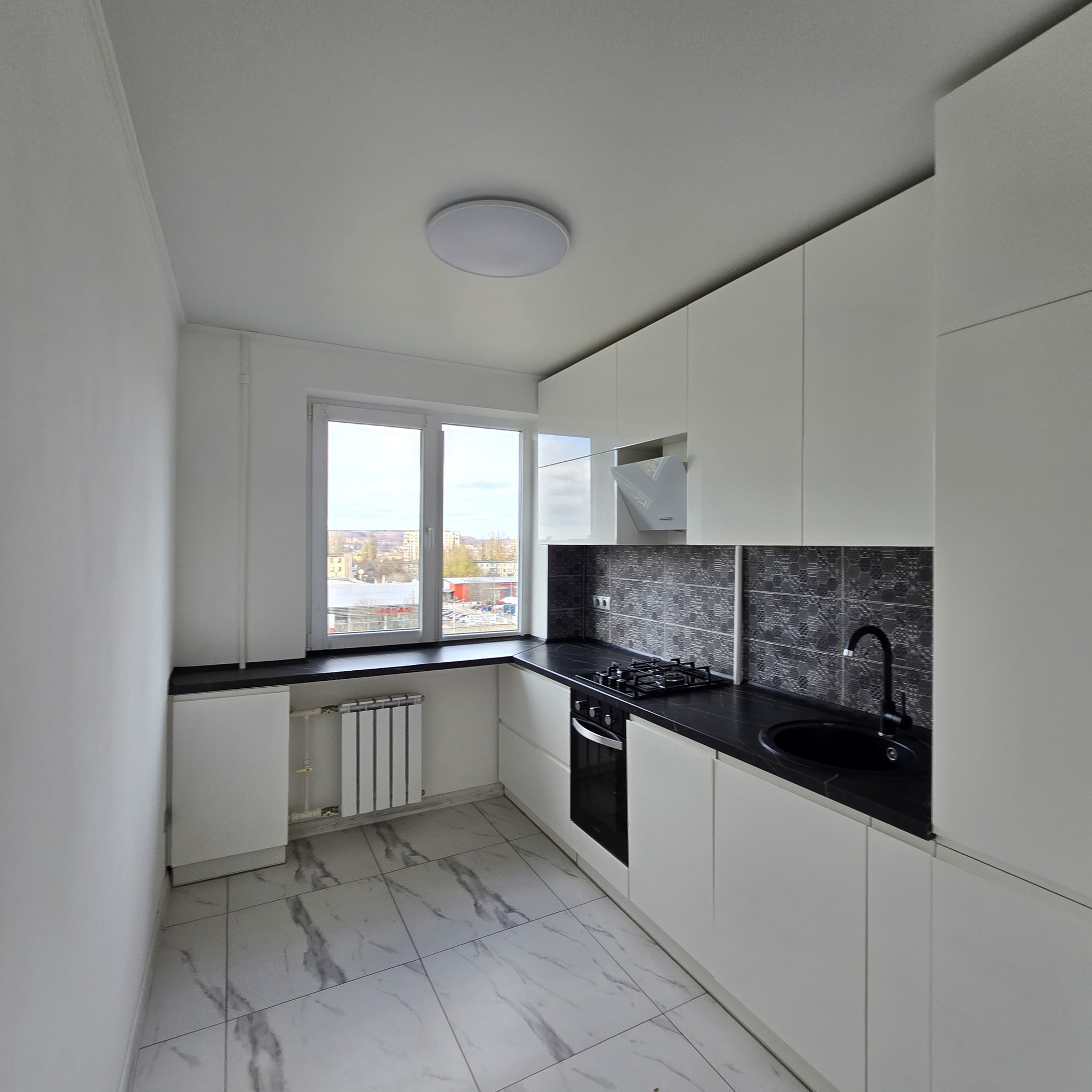 Продажа 2-комнатной квартиры 47 м², 200 летия Кривого Рога просп., 13