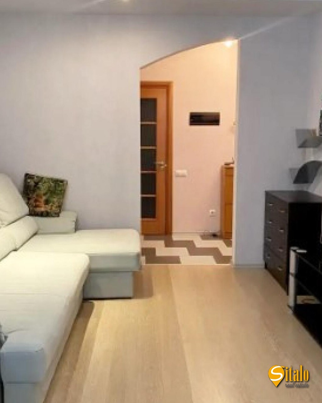 Продажа 1-комнатной квартиры 43.3 м², Верховинная ул., 37