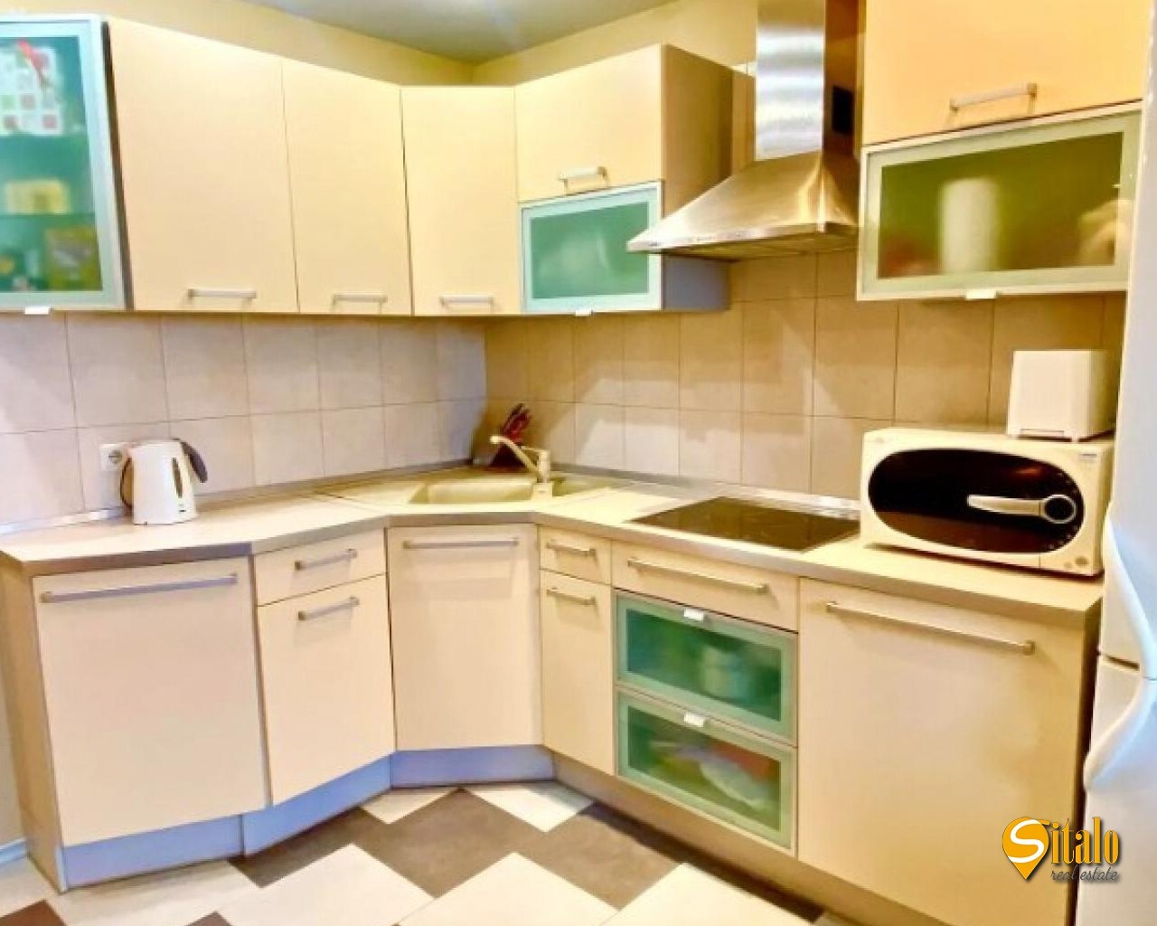 Продажа 1-комнатной квартиры 43.3 м², Верховинная ул., 37