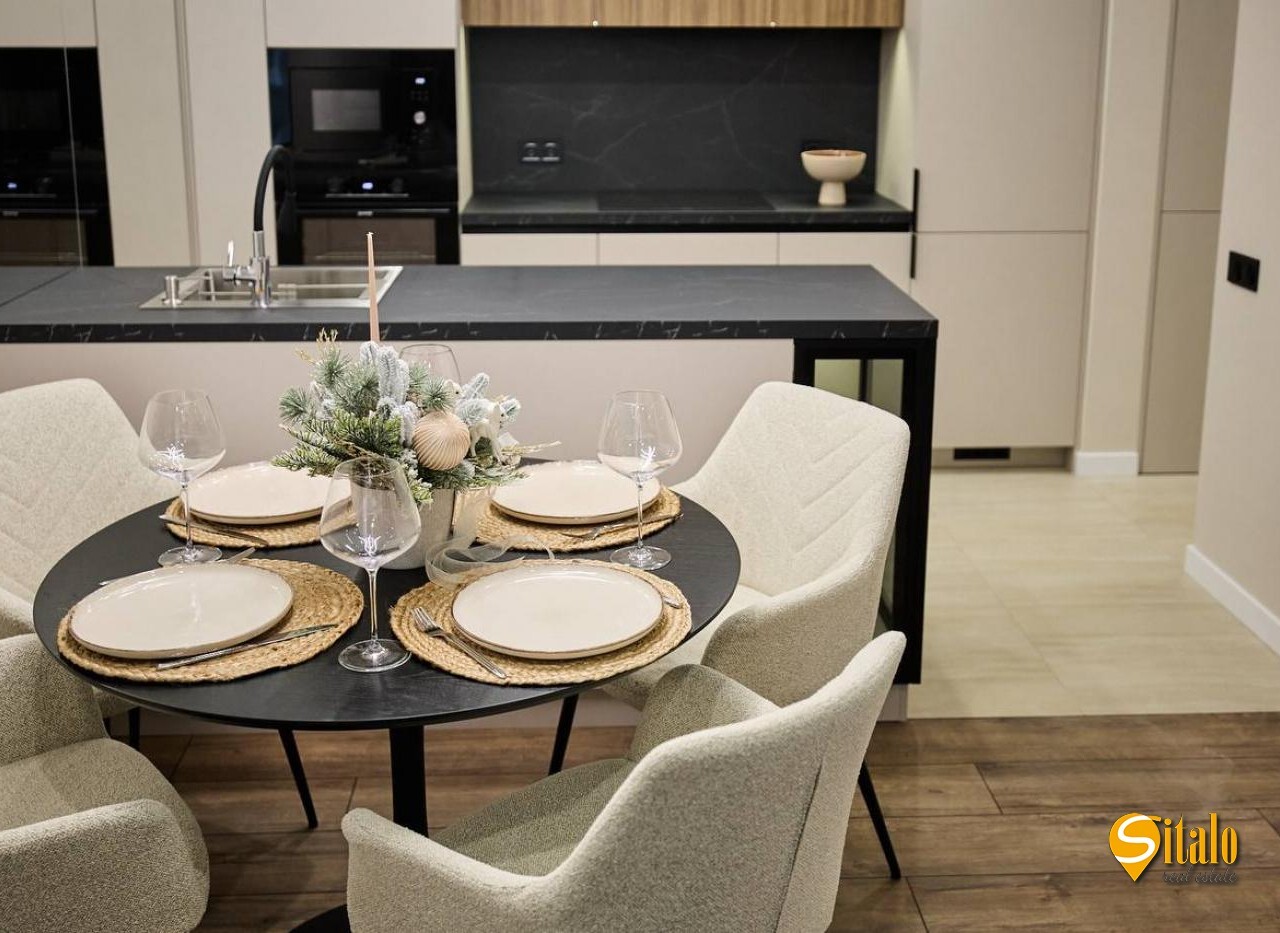 Продажа 2-комнатной квартиры 61 м², Михаила Максимовича ул., 24