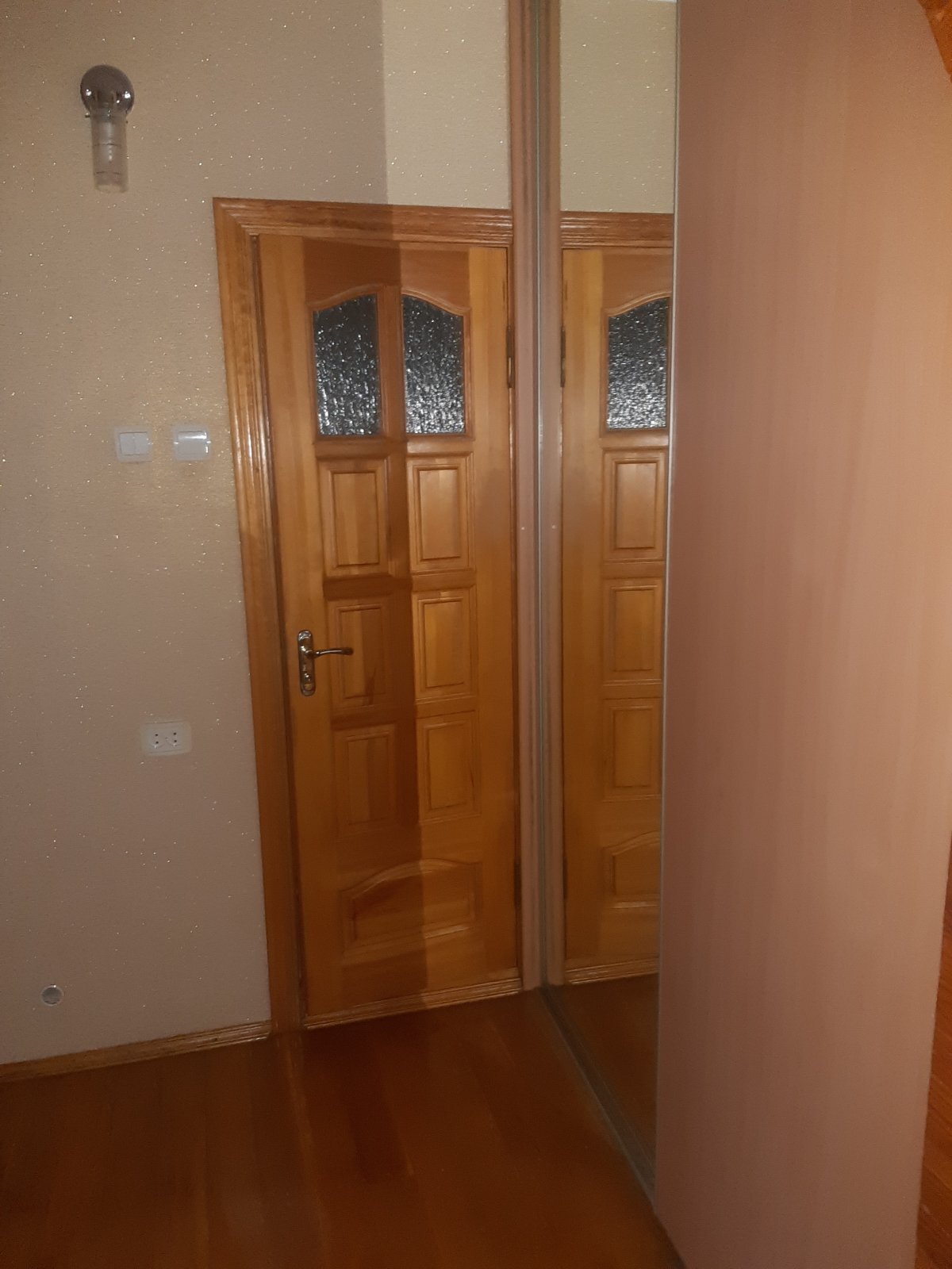 Оренда 2-кімнатної квартири 65 м², Ревуцького вул., 44