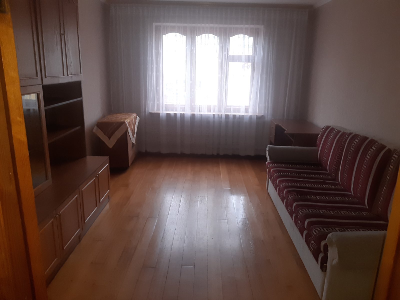 Оренда 2-кімнатної квартири 65 м², Ревуцького вул., 44