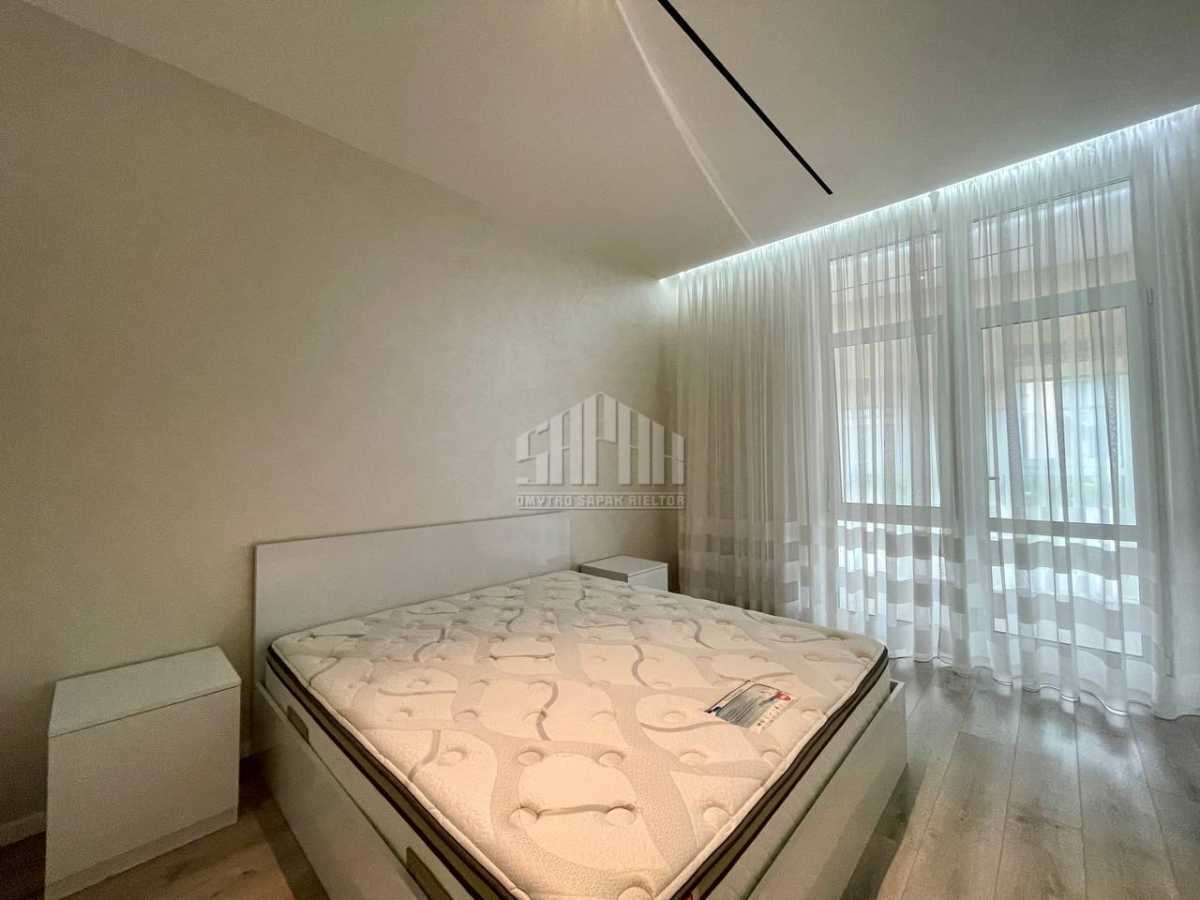 Продажа 2-комнатной квартиры 70 м², Богатырская ул., 32