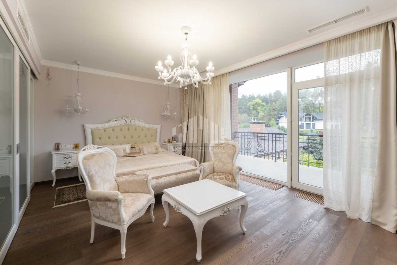 Продажа дома 332.3 м², Зарічна, 98