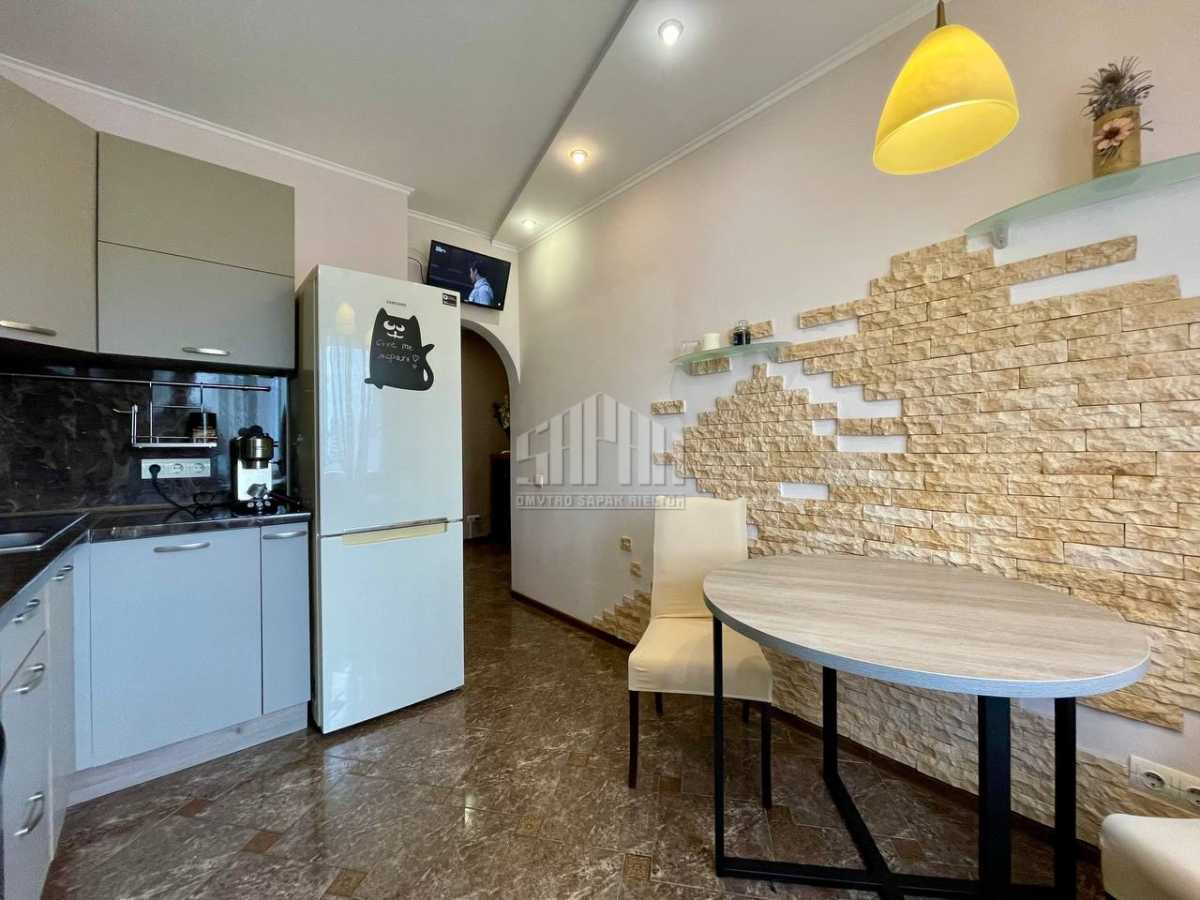 Продажа 2-комнатной квартиры 59.2 м², Вячеслава Черновола ул., 50А