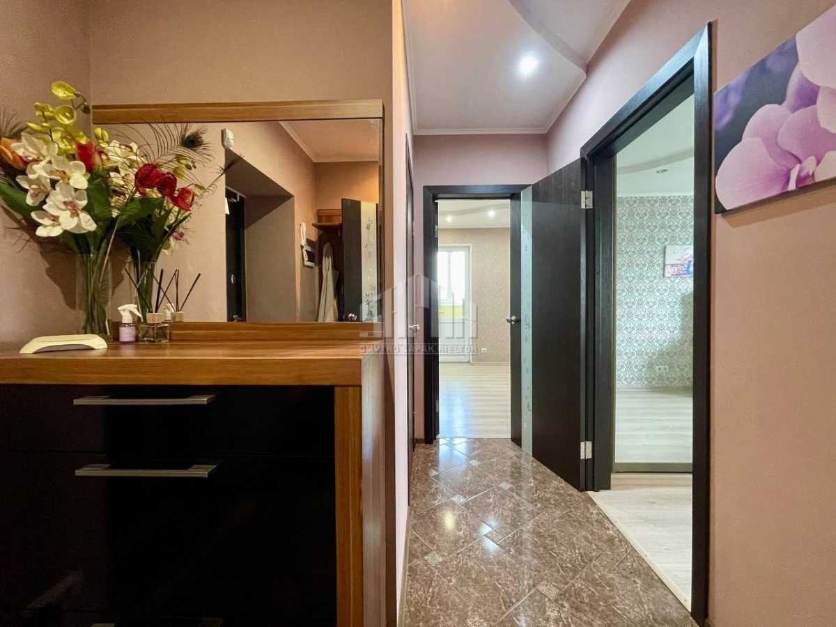 Продажа 2-комнатной квартиры 59.2 м², Вячеслава Черновола ул., 50А