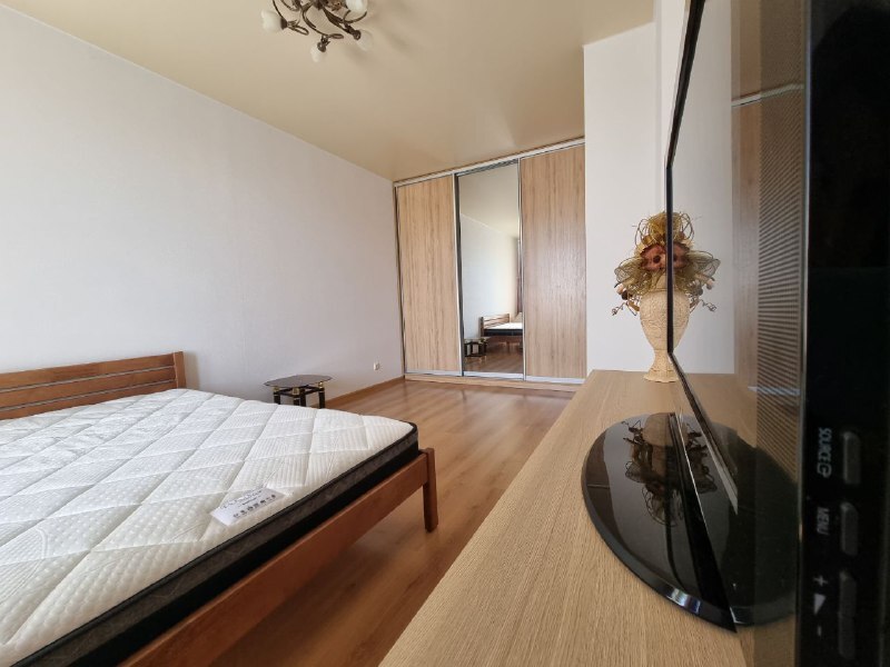 Продажа 1-комнатной квартиры 41.6 м², Свободы ул.