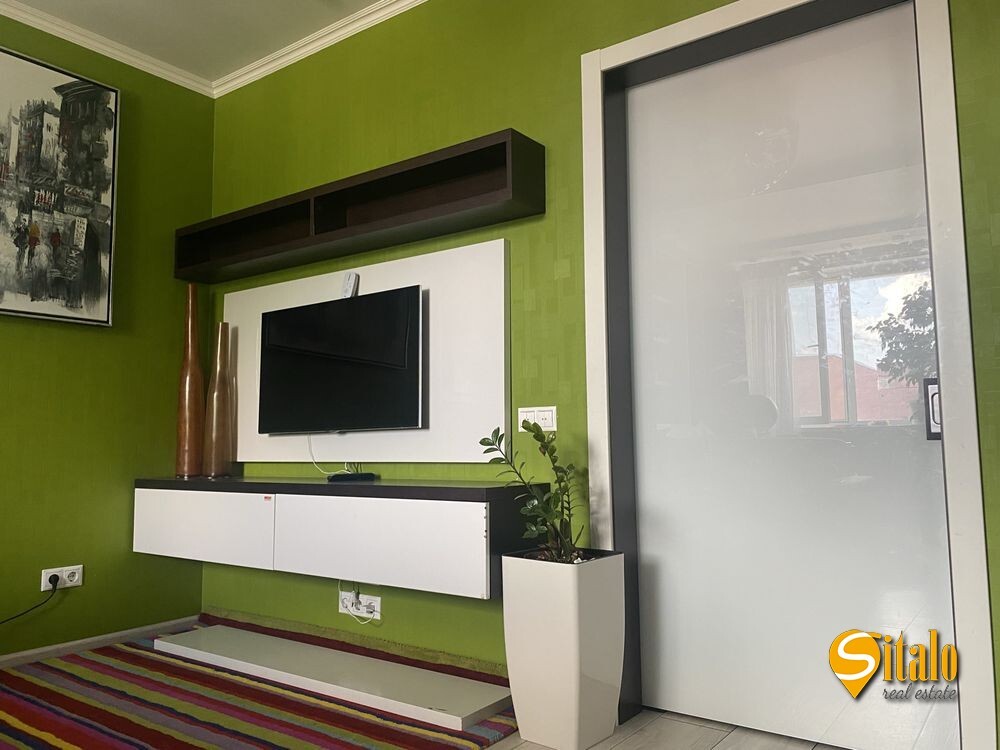 Продажа 1-комнатной квартиры 54 м², Ярослава Гашека бул., 8А