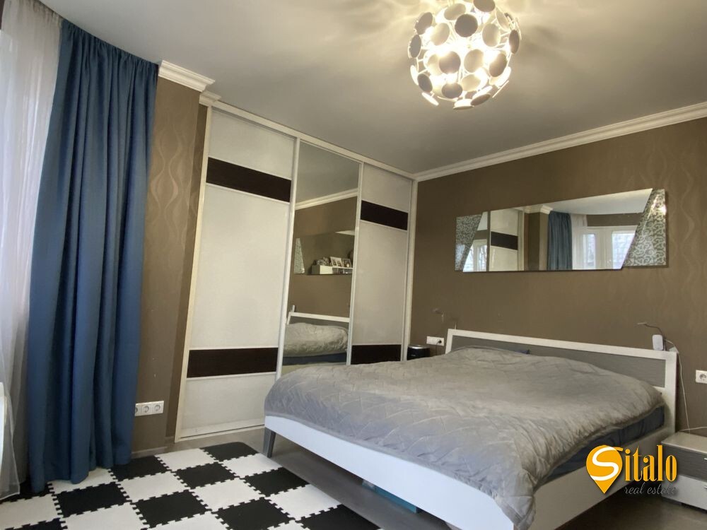 Продажа 1-комнатной квартиры 54 м², Ярослава Гашека бул., 8А