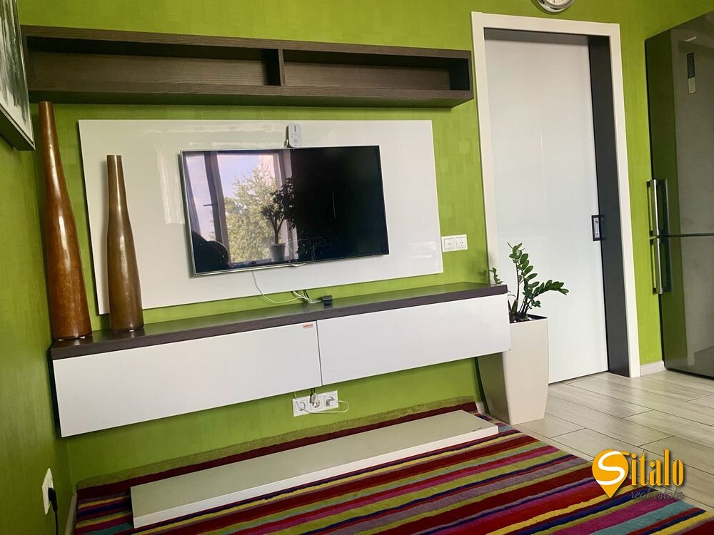 Продажа 1-комнатной квартиры 54 м², Ярослава Гашека бул., 8А