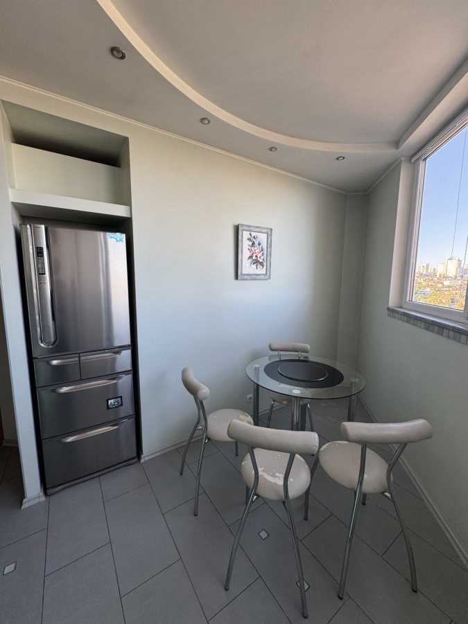 Продажа 2-комнатной квартиры 65 м², Саперно-Слободская ул., 22