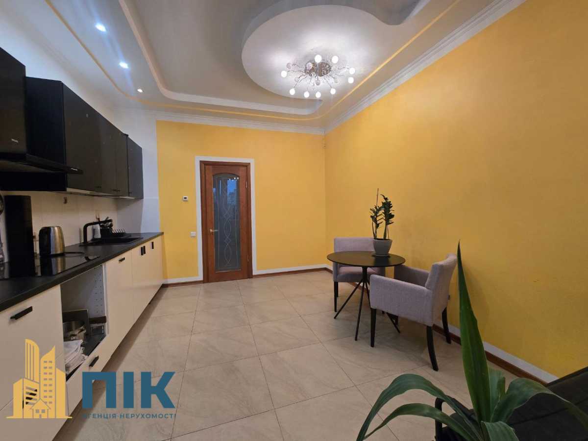 Продажа 4-комнатной квартиры 152 м², Героев Сталинграда просп., 8 К1