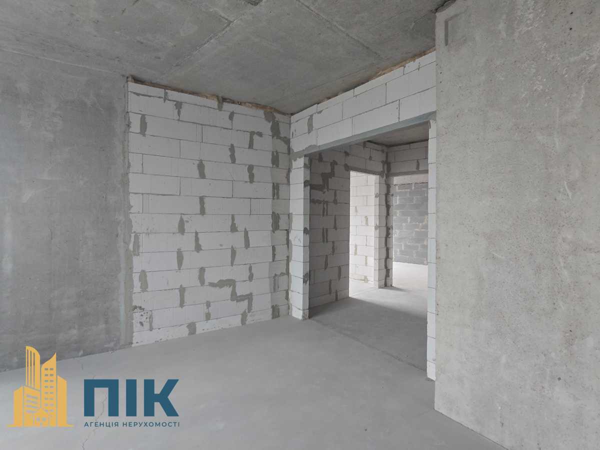Продажа 2-комнатной квартиры 79 м², Днепровская наб., 15ж