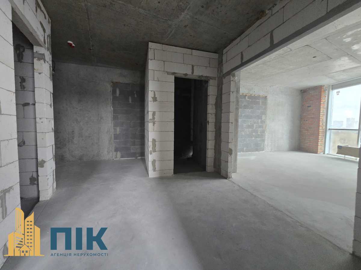 Продажа 2-комнатной квартиры 79 м², Днепровская наб., 15ж