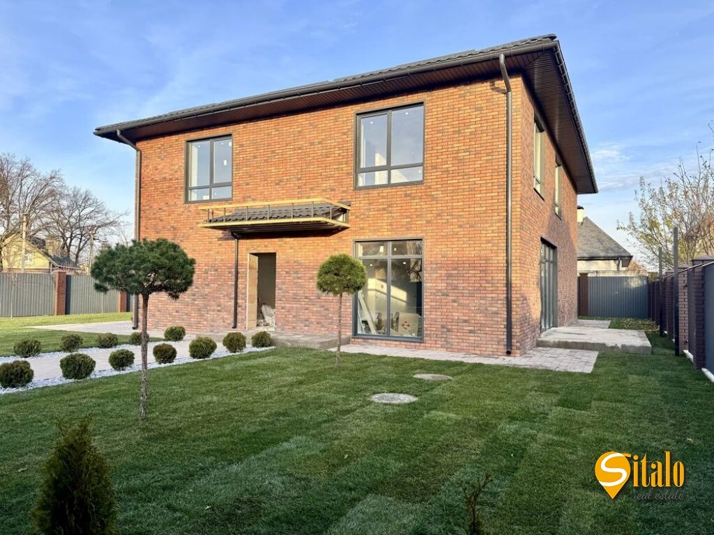 Продажа дома 290 м², 1-я Озерная ул.