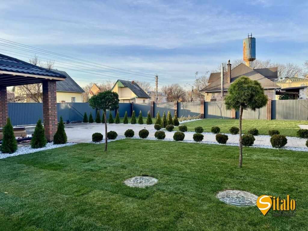 Продажа дома 290 м², 1-я Озерная ул.