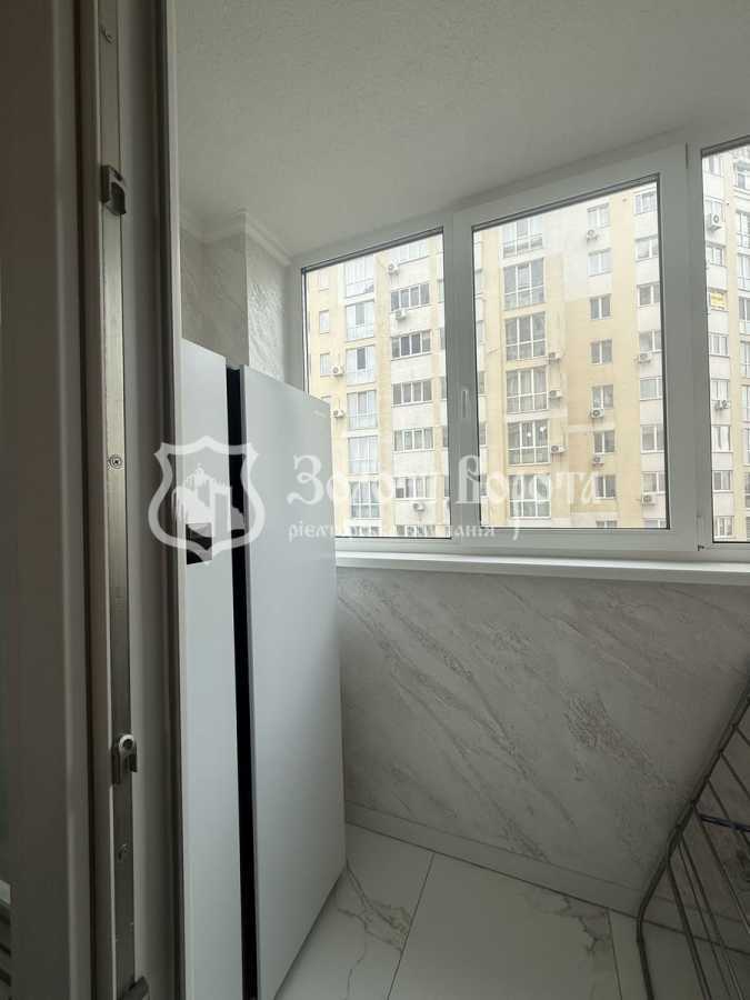 Продаж 2-кімнатної квартири 70.5 м², Олександрівська вул., 1