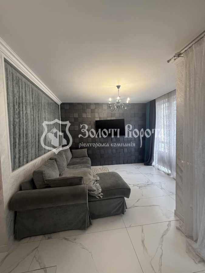 Продаж 2-кімнатної квартири 70.5 м², Олександрівська вул., 1