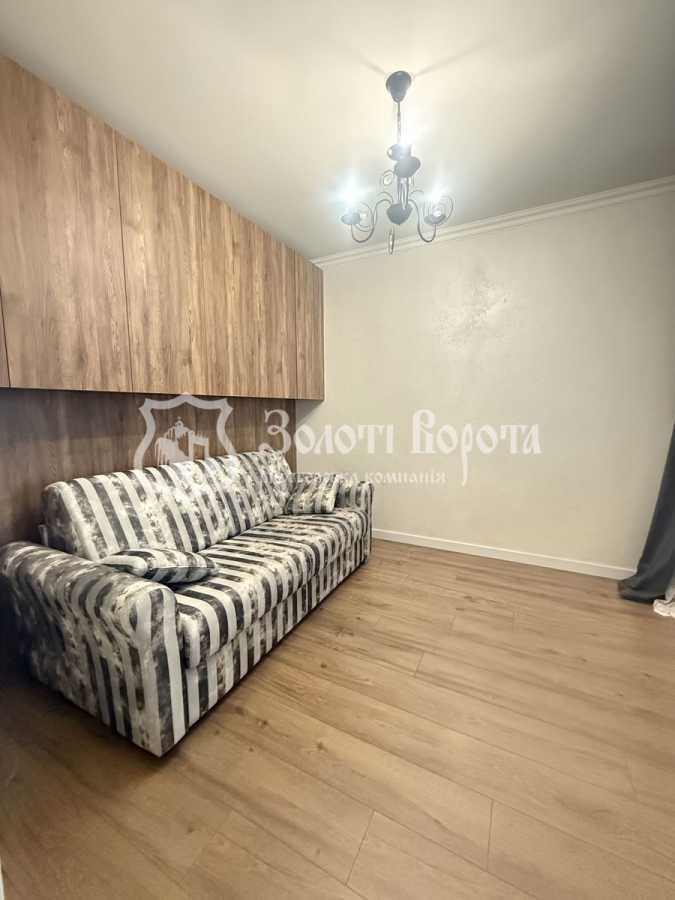 Продаж 2-кімнатної квартири 70.5 м², Олександрівська вул., 1