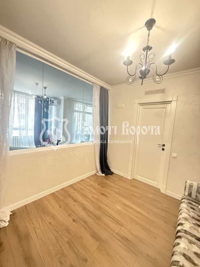 Продаж 2-кімнатної квартири 70.5 м², Олександрівська вул., 1