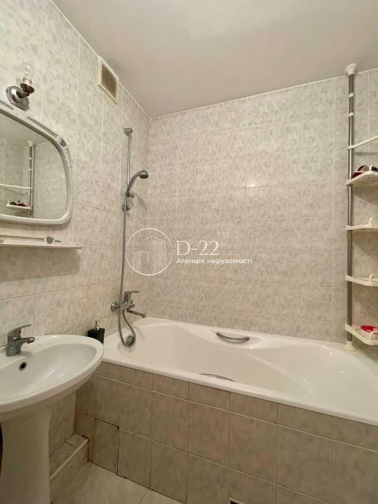 Продажа 3-комнатной квартиры 93 м², Братства Тарасівців вулиця, 12/37