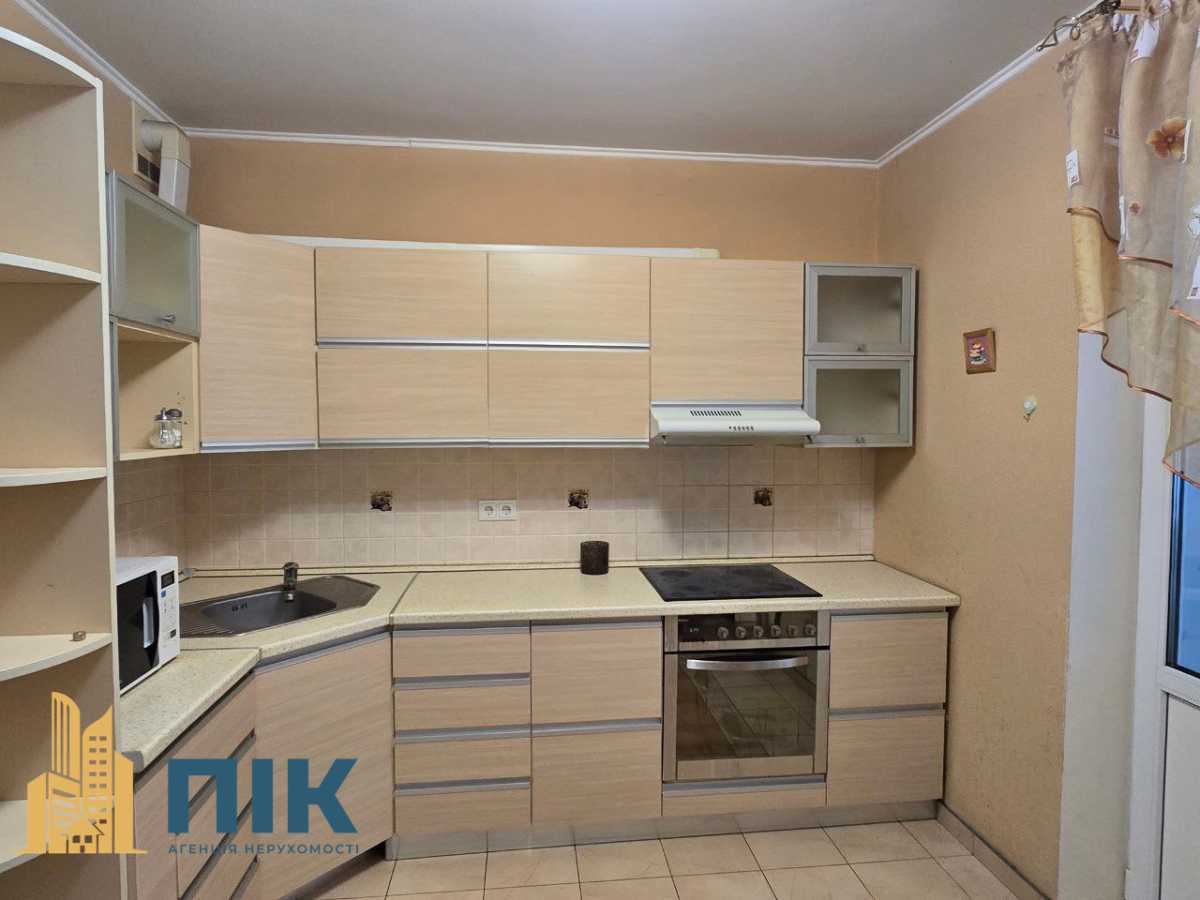 Продаж 1-кімнатної квартири 43 м², Котельникова вул., Драгоманова, 1Г