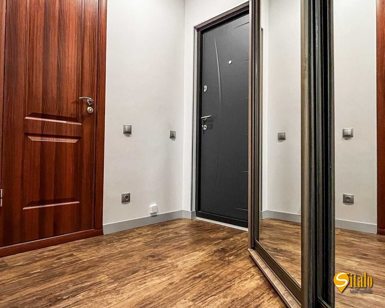 Продаж 2-кімнатної квартири 64 м², Софии Русовой вул.