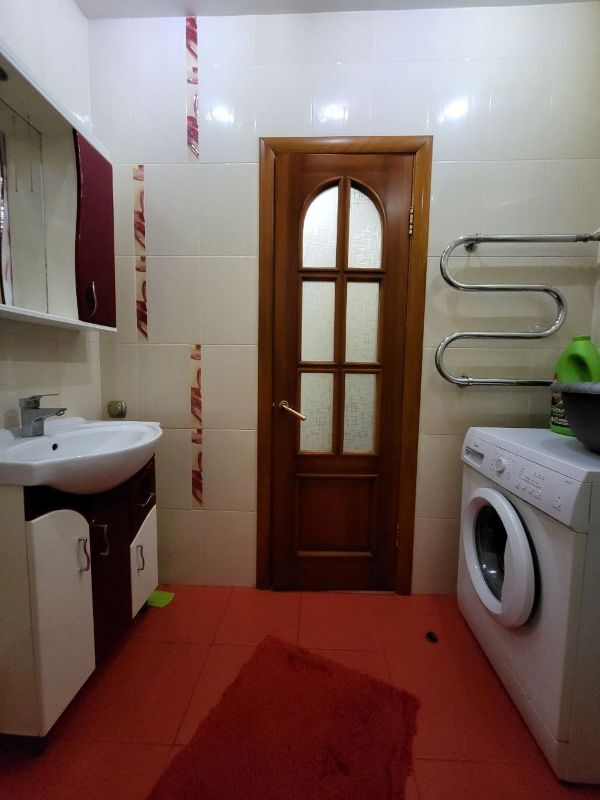 Аренда 1-комнатной квартиры 46 м², Небесной Сотни ул.