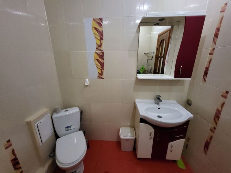 Аренда 1-комнатной квартиры 46 м², Небесной Сотни ул.