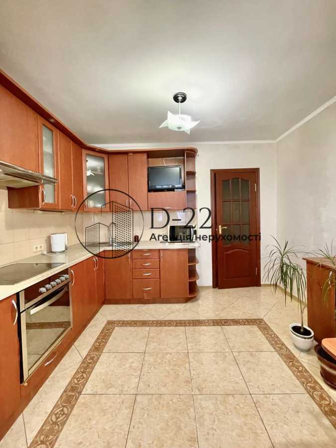 Продаж 2-кімнатної квартири 57 м², Харківське шосе, 59