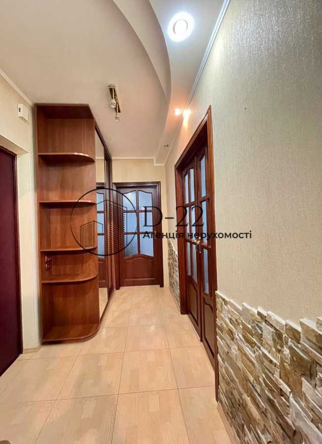 Продаж 2-кімнатної квартири 57 м², Харківське шосе, 59