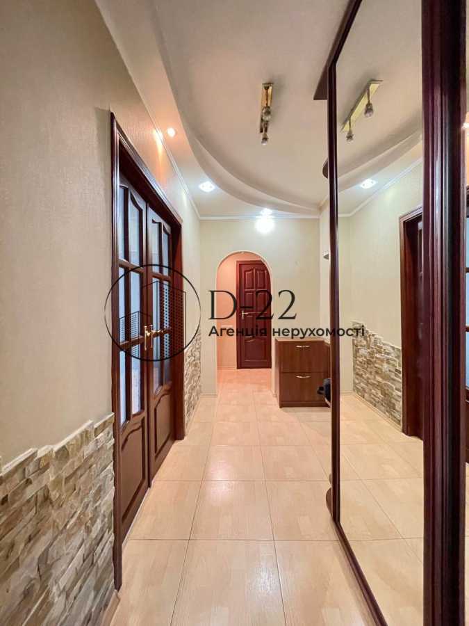 Продаж 2-кімнатної квартири 57 м², Харківське шосе, 59