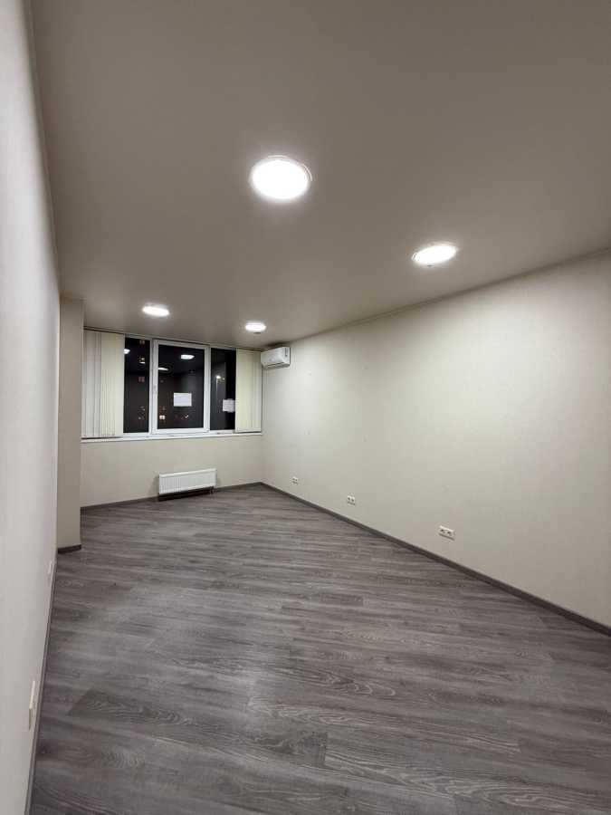 Аренда помещения свободного назначения 50 м², Евгения Сверстюка ул., 6