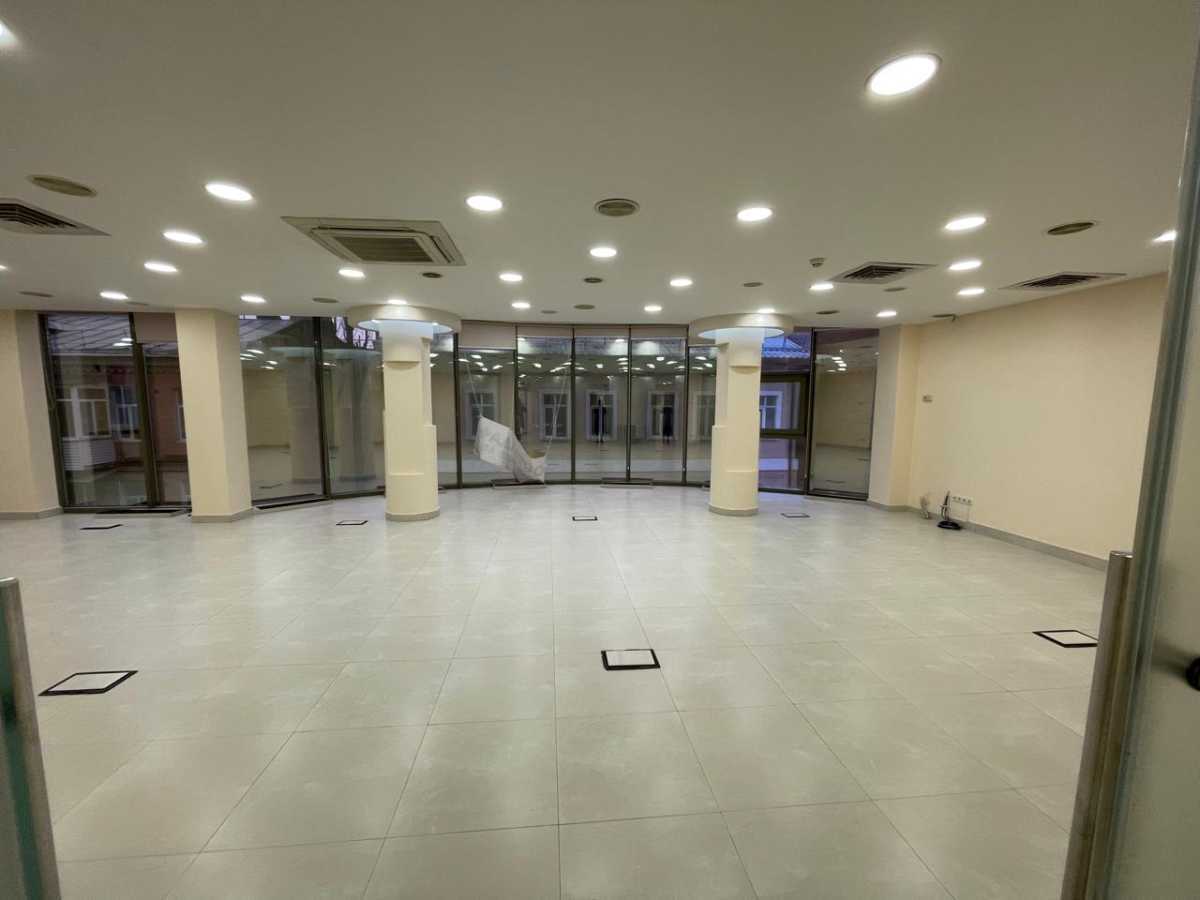 Продажа офиса 370 м², Бассейная ул., 7В