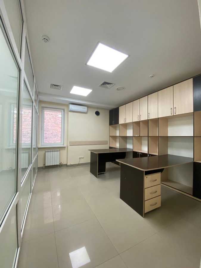 Продажа офиса 370 м², Бассейная ул., 7В