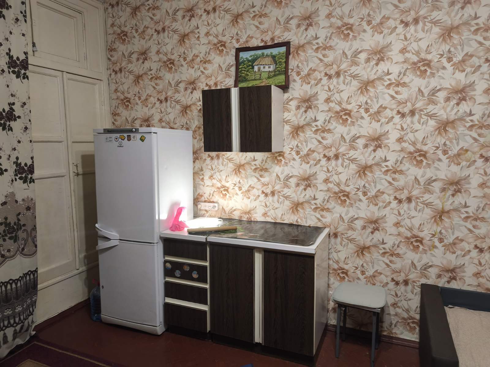 Оренда кімнати/частини квартири, Макарівська вул., 1