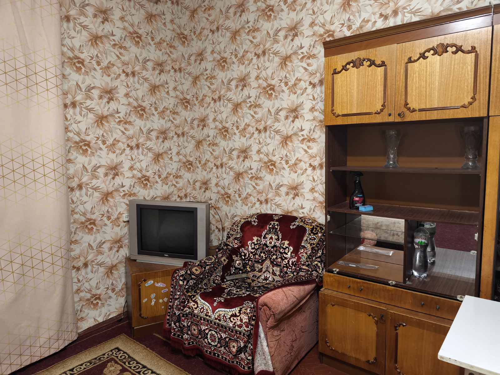 Оренда кімнати/частини квартири, Макарівська вул., 1