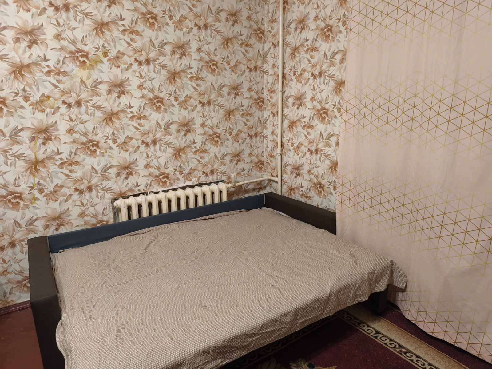 Оренда кімнати/частини квартири, Макарівська вул., 1