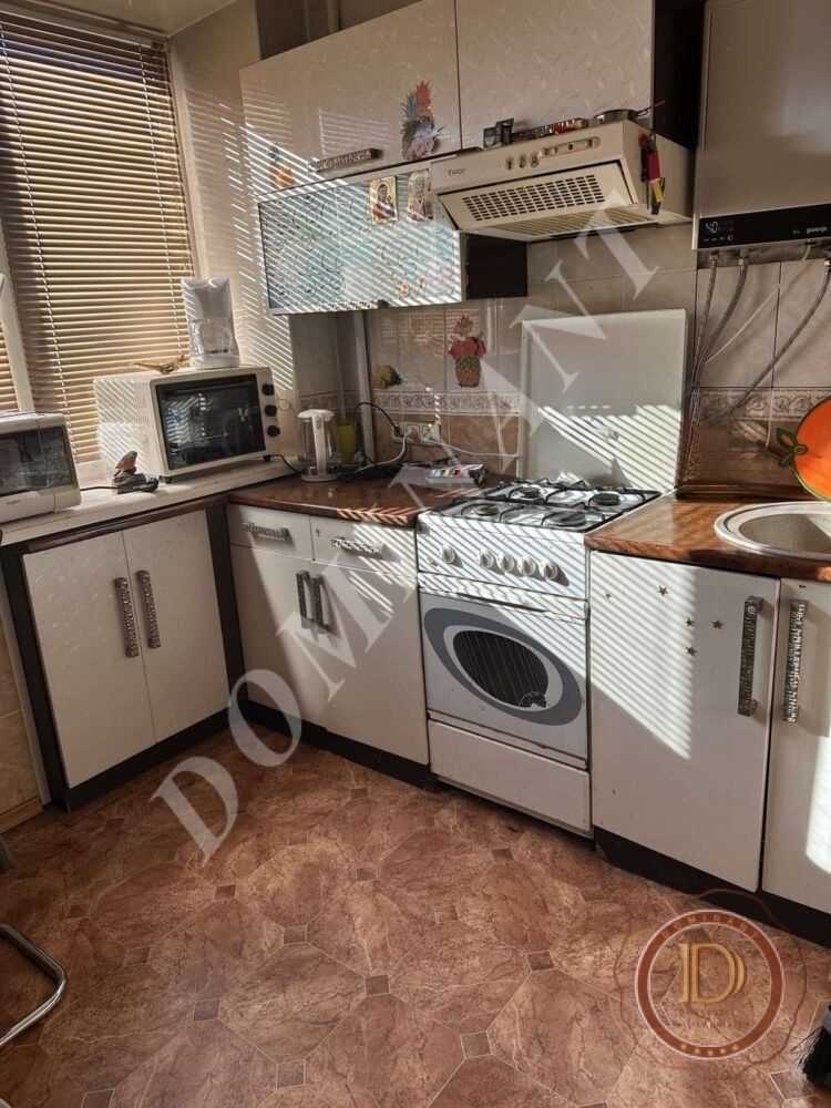 Продажа 3-комнатной квартиры 62 м², Святого Николая ул., 8