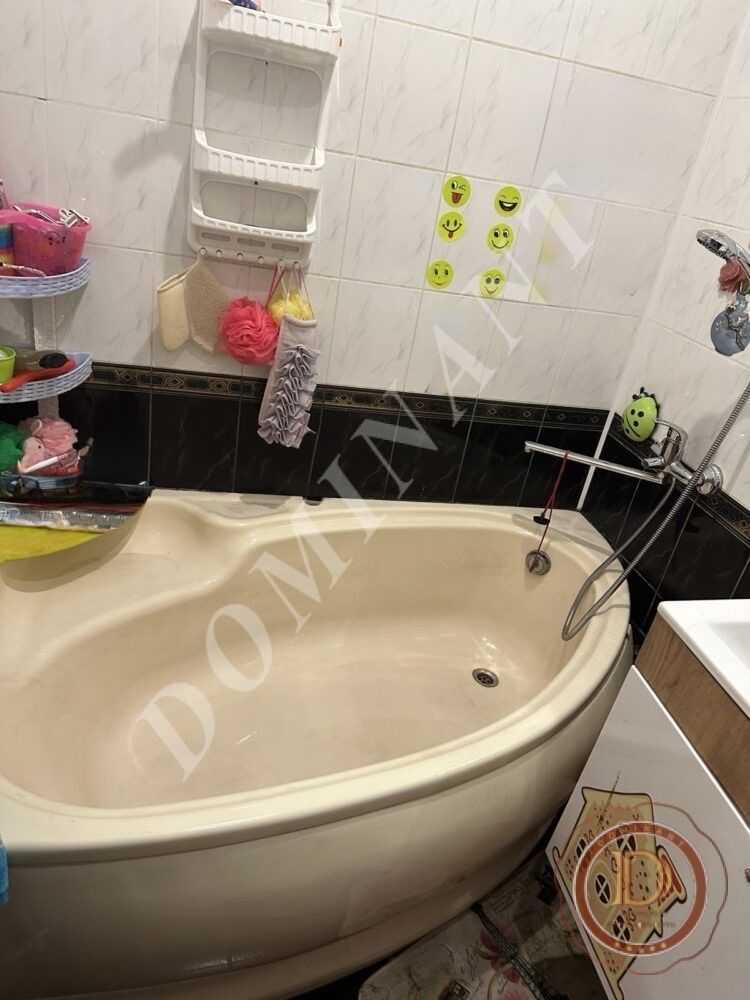 Продажа 3-комнатной квартиры 62 м², Святого Николая ул., 8