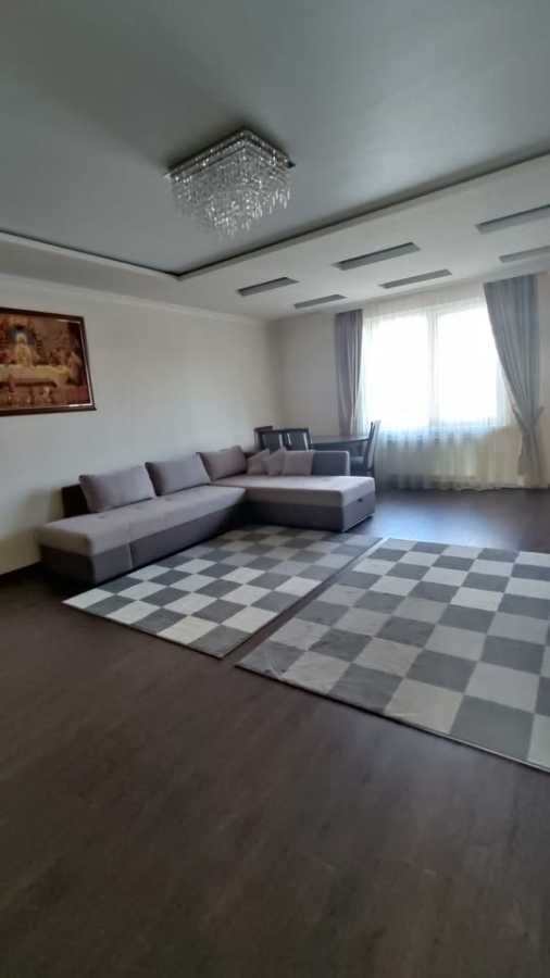 Аренда 3-комнатной квартиры 115 м², Стрыйская ул.