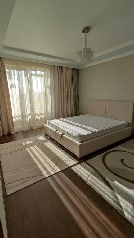 Аренда 3-комнатной квартиры 115 м², Стрыйская ул.