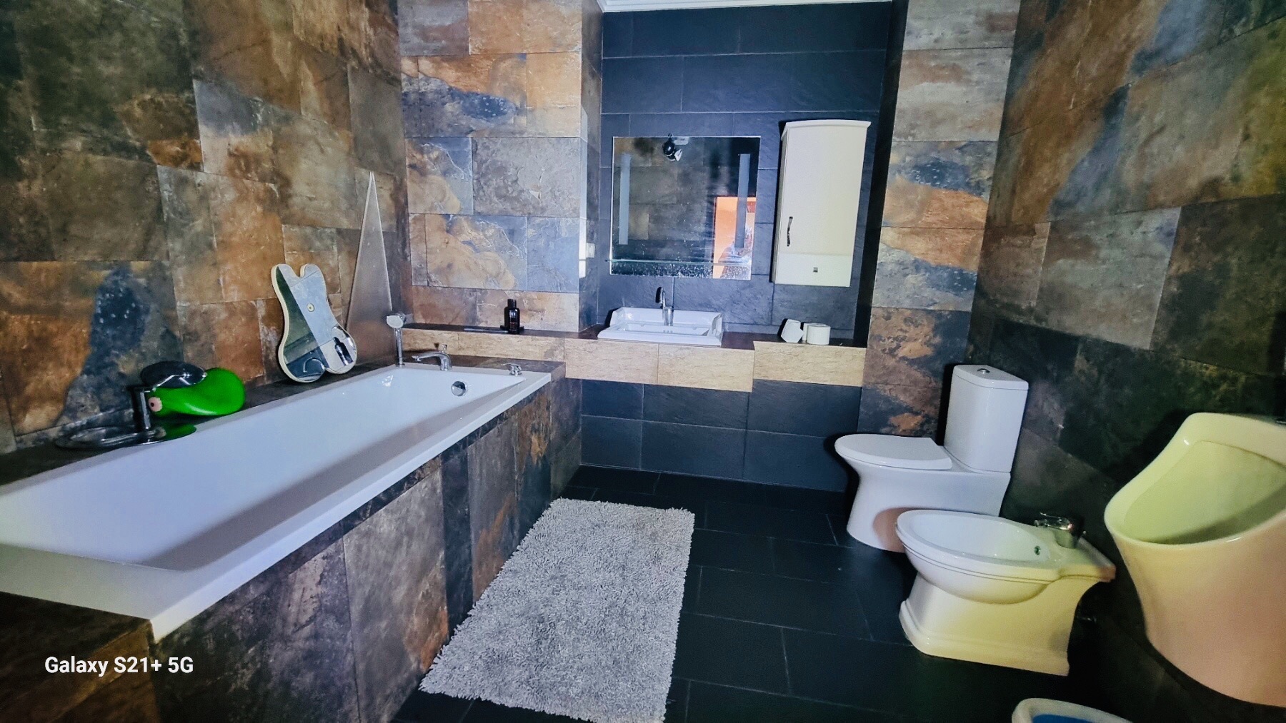 Продажа дома 350 м², Дедовица, Ягодная ул.